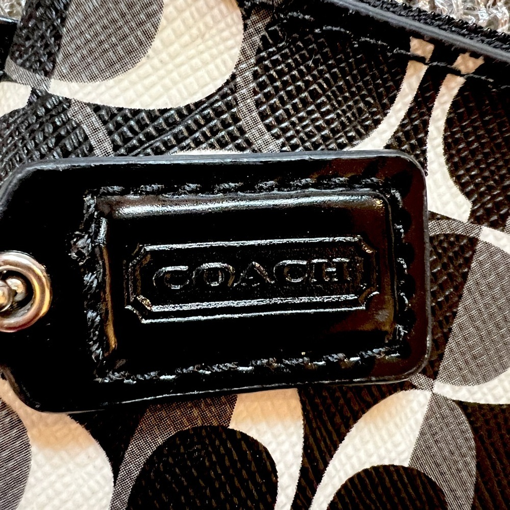 *Like New* Coach Black and White Patterned Wristlet - Picture 3 of 8
